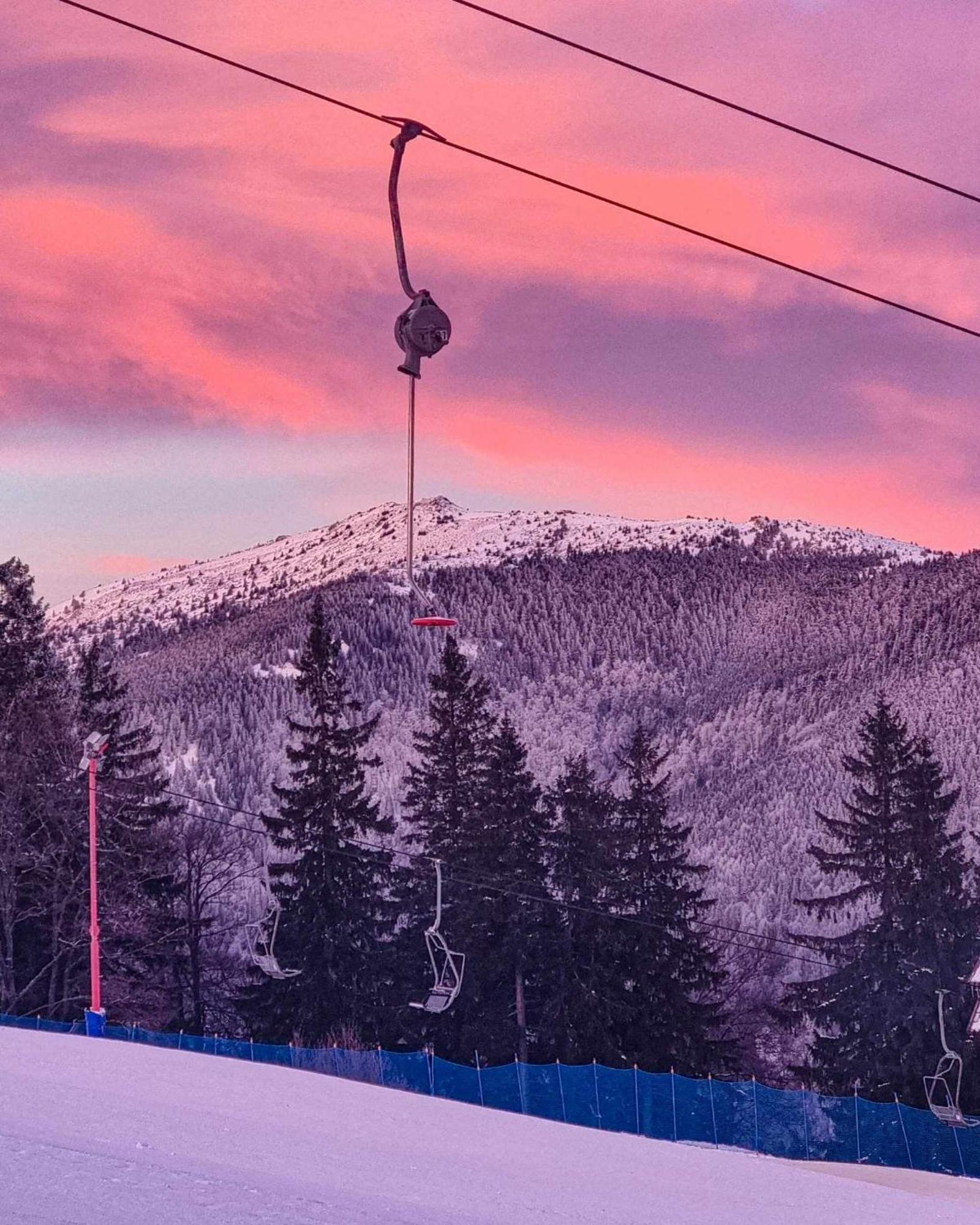 Pensiunea Sky Lupeni  Dış mekan fotoğraf